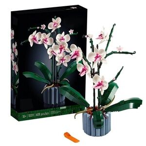 Orchid LEGO style of jigsaw puzzle builder of Orchid. Adult age range.